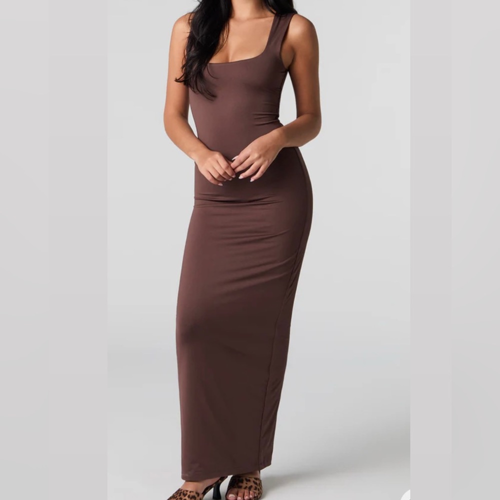 Elegant Brown Maxi Dress
